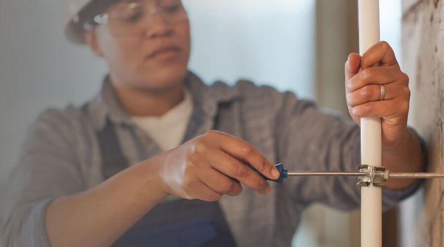 Expert burst pipe repair services in Lindsay, OK